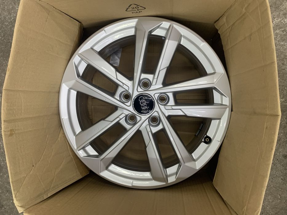 Jante originale Audi A3, A4 NOI NOUTE R 17 , Model nou ! , 5x112  !