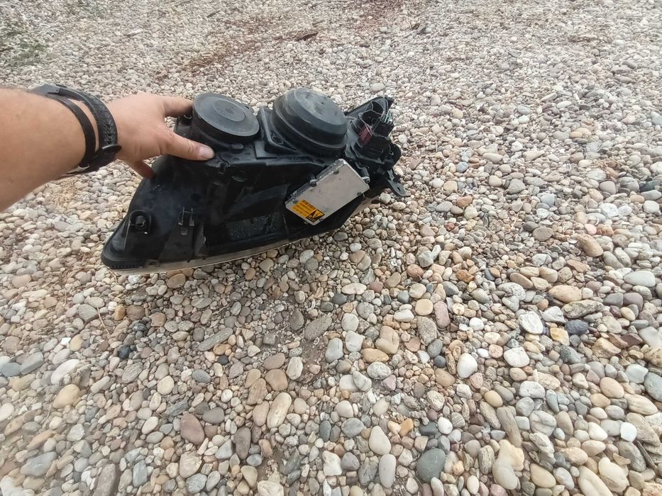 десен ксенон фар за сааб 9-3 оборудван SAAB 9 3