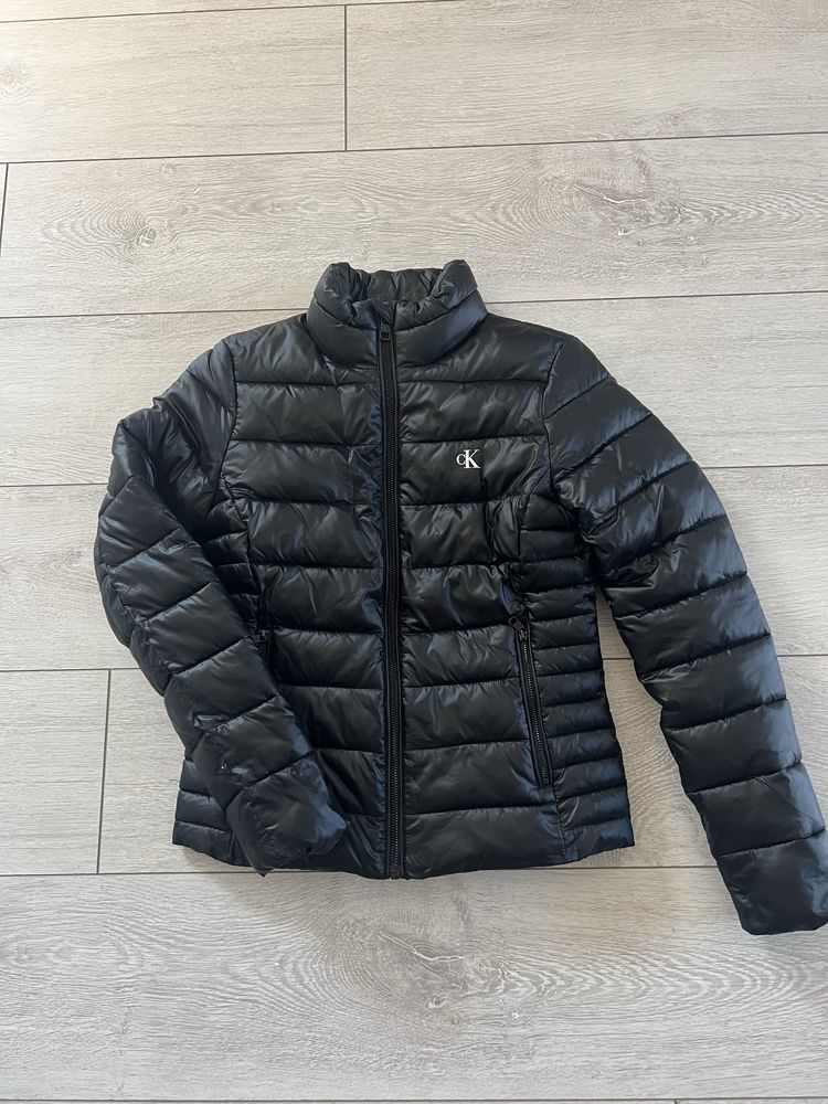 Ново!Яке Calvin Klein/XS