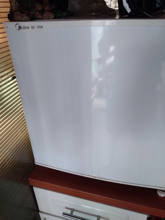 Mlni frigider 220 v