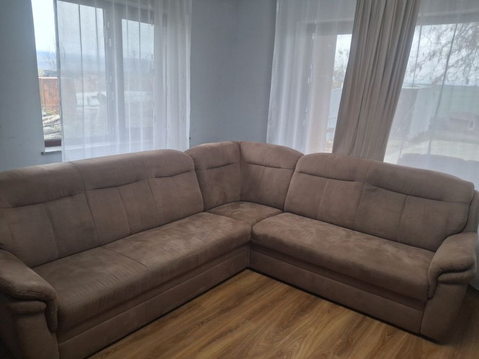 Vând canapea piele si coltar