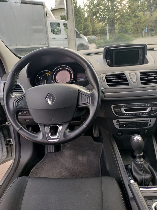 Reno Megan 3 model limited E 6 recent ân Ro  ânmatriculată