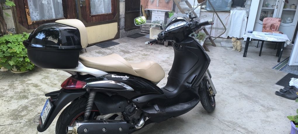 Пиаджо Бевърли 500i