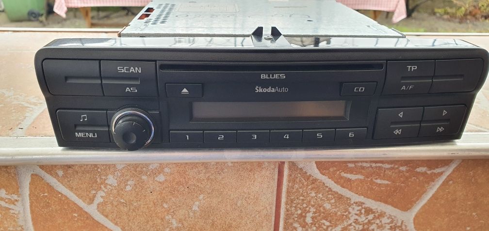 Radio cd original skoda.