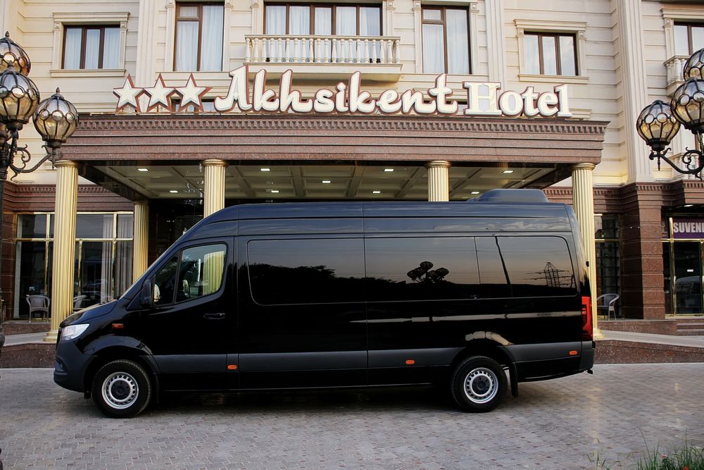 Mercedes-benz sprinter transfer