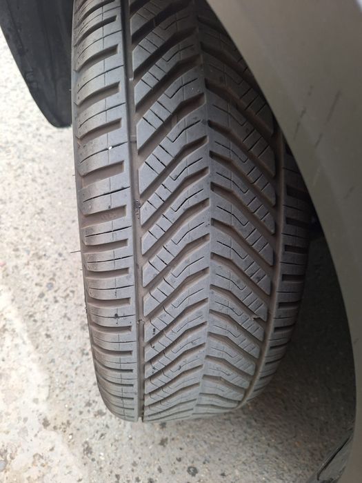 Anvelope All Season 215 55 r17 XL Continental Taurus