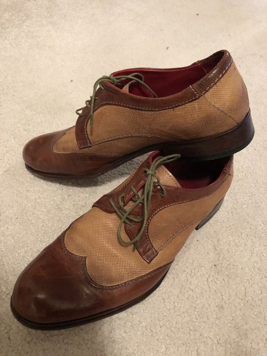 Vand pantofi barbatesti