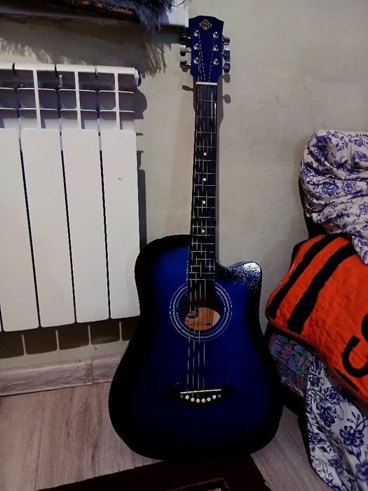 Гитара 6 струн Хорошый