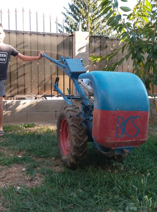 Motocultor și prasituare