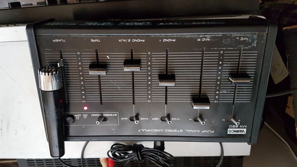 Mixer audio, aparate video si radio cd.