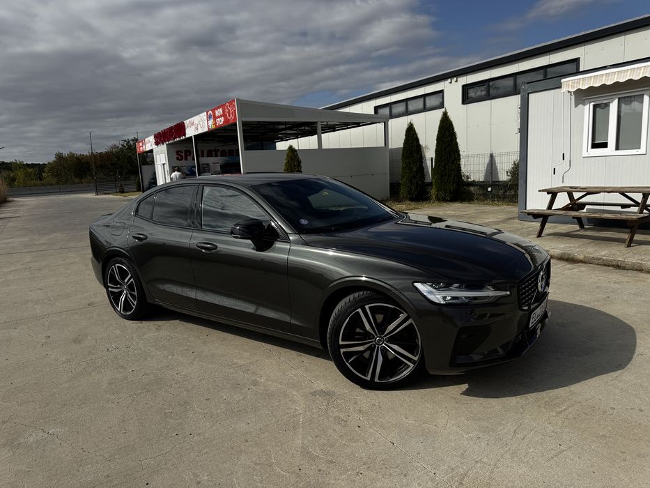 Volvo S60 2021 R design/full led/camera/keyless/distronic/lane/side