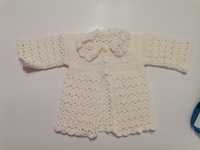 Плетени бебешки дрехи