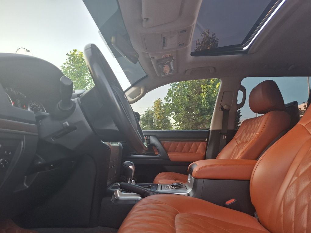Toyota Land Cruiser 200 V6.  аренда. с. выкуп