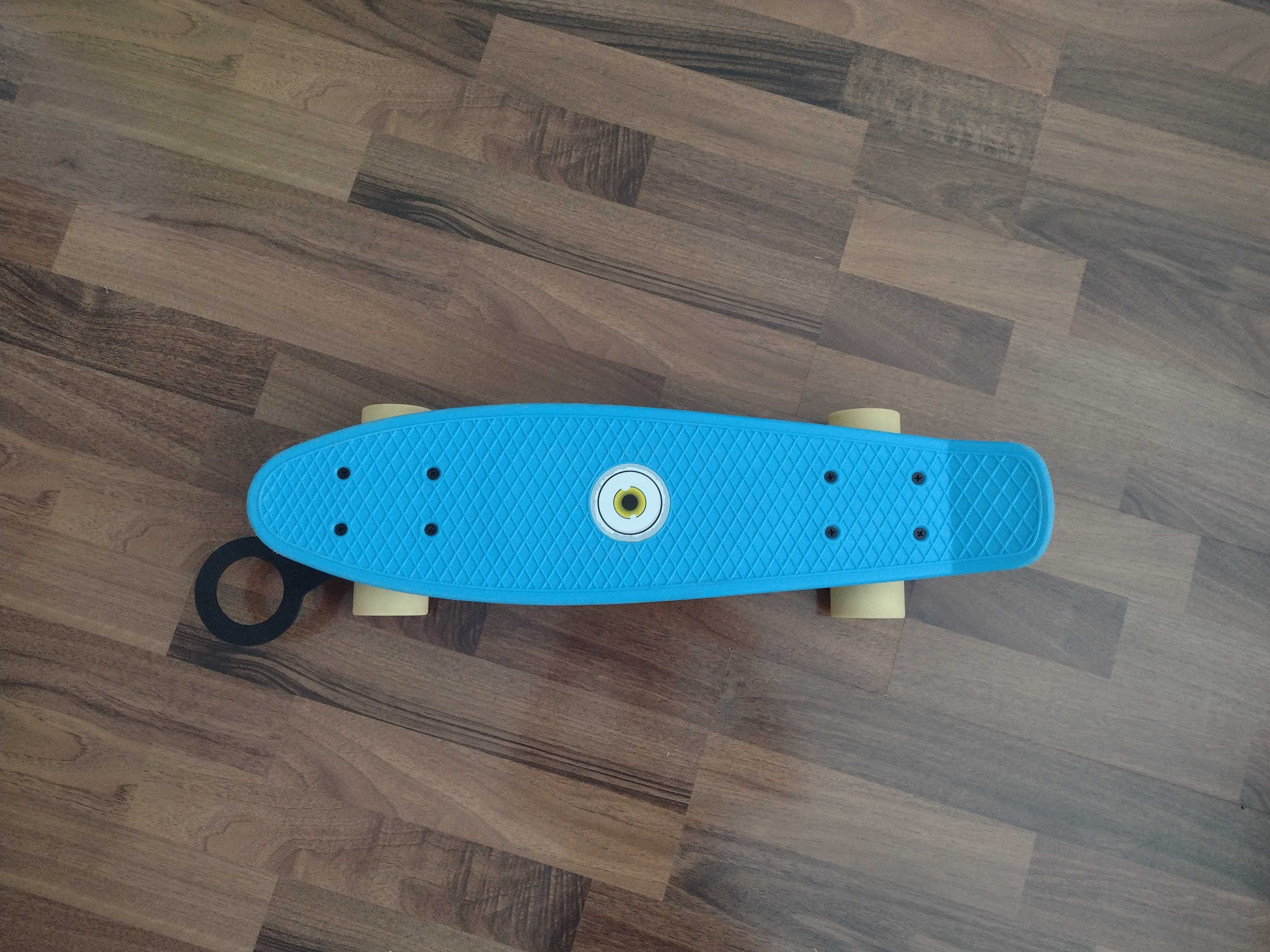 Skateboard Oxelo PLAY 500 si Casca skateboard MF 500