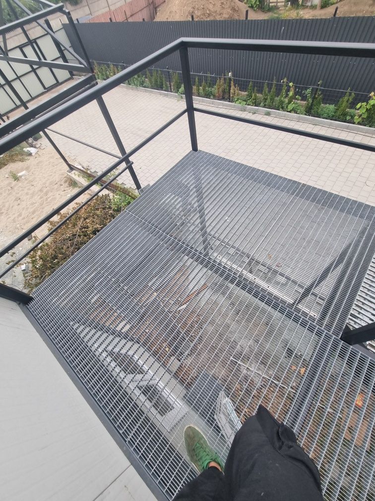 Scări metalice galvanizate