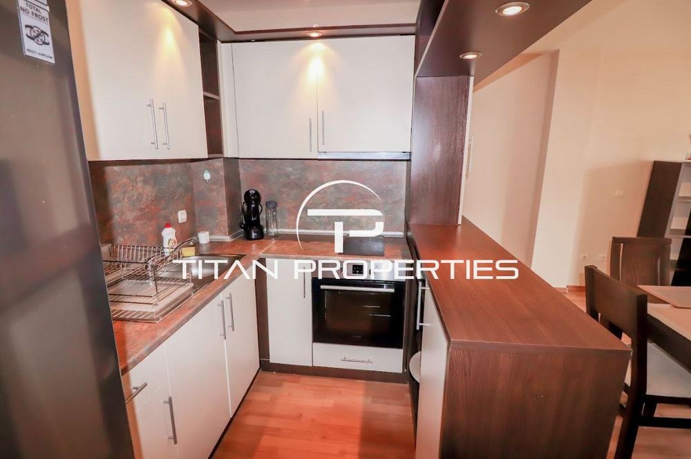 Дава се под наем Двустаен апартамент в Варна, Център - 76 кв.м за 425 € - Снимка #2