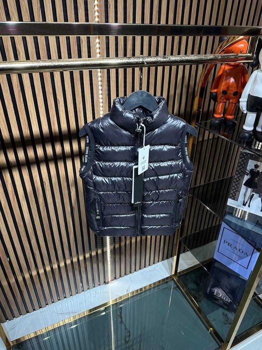 Детски Елеци и Ветровки, Модели от Луксозни Марки (Размери 92-176)