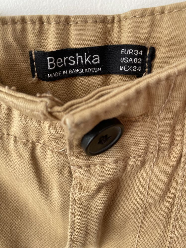 Дамски панталон Bershka, размер 34