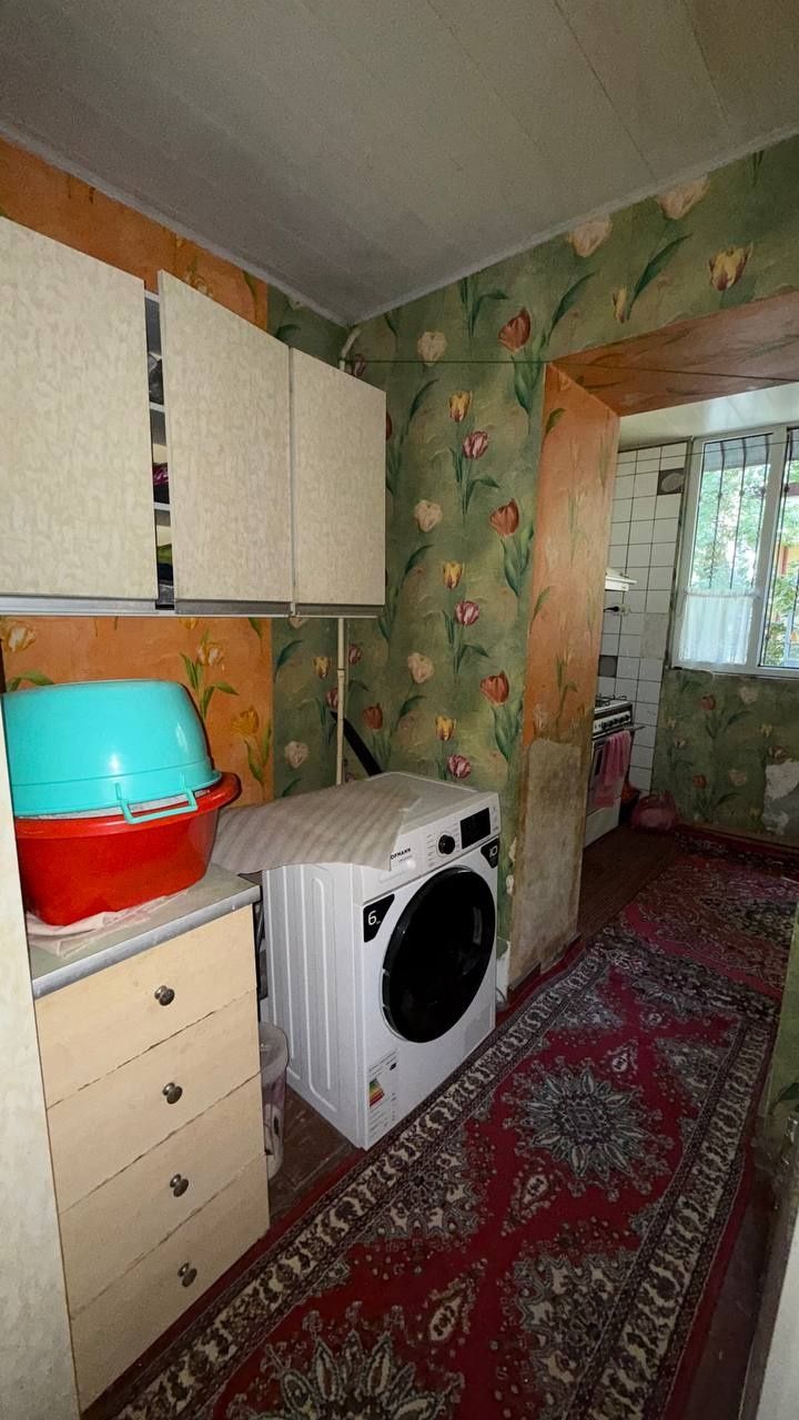 Продается Чиланзар 9кв около Afruz  4/1/4