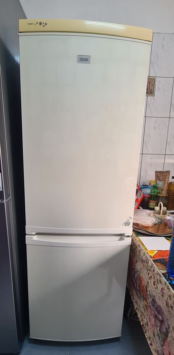Combina frigorifica Zanussi in stare buna