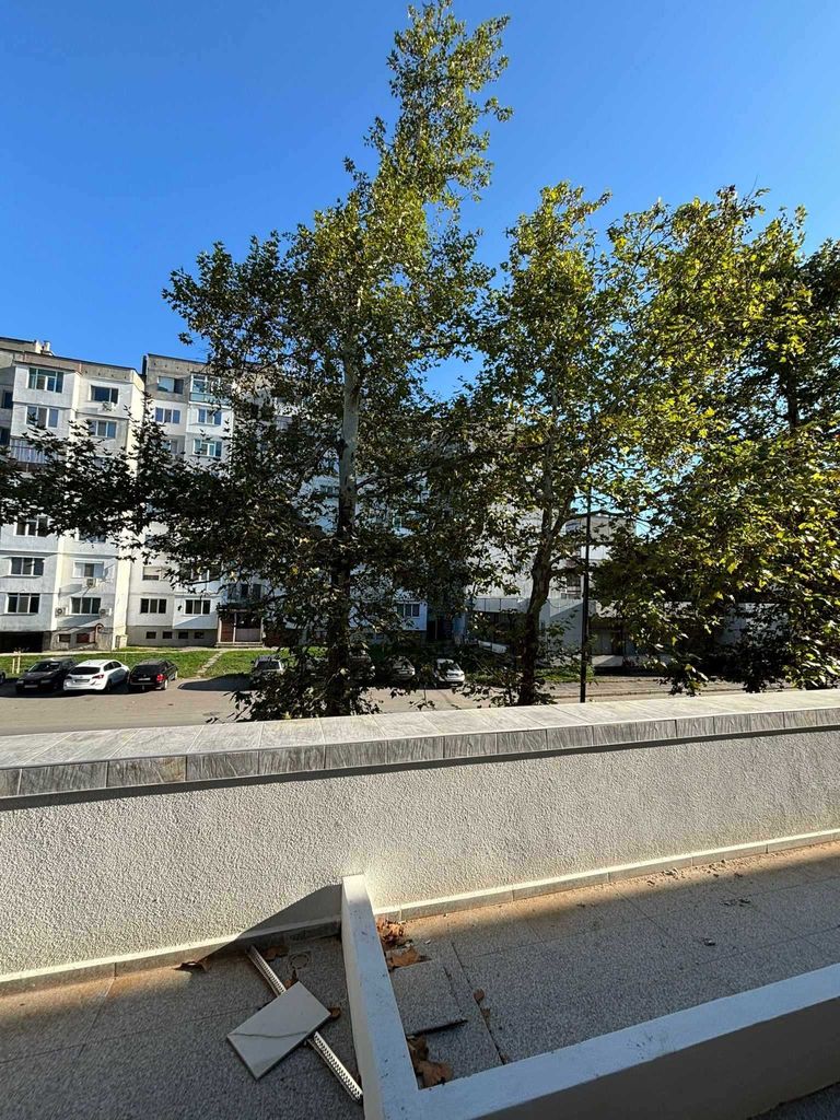 Продава се Двустаен апартамент в Търговище, Запад 2 - 77 кв.м за 1080 €/кв.м - Снимка #10