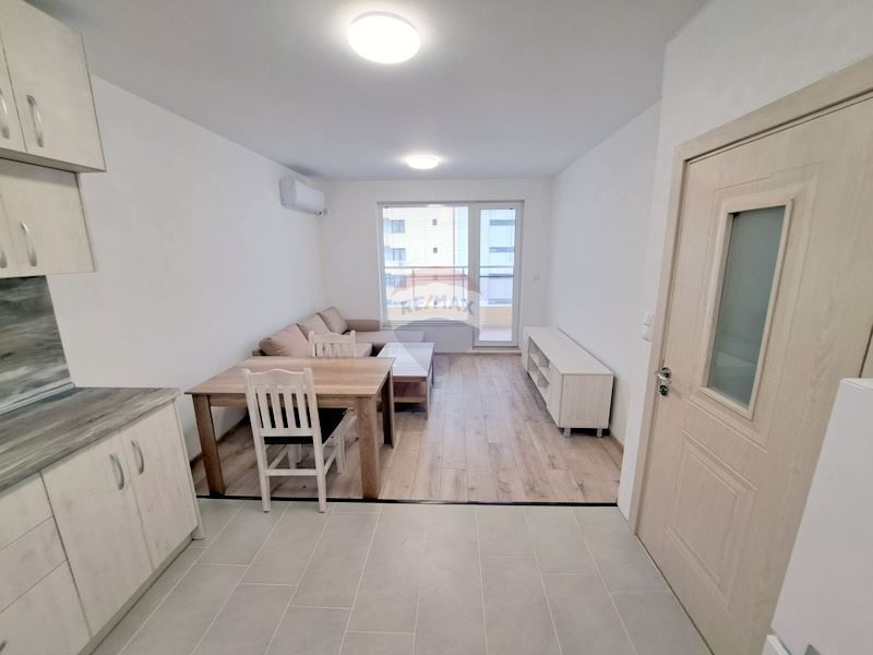 Дава се под наем Двустаен апартамент в Варна, Победа - 72 кв.м за 484.5 € - Снимка #4