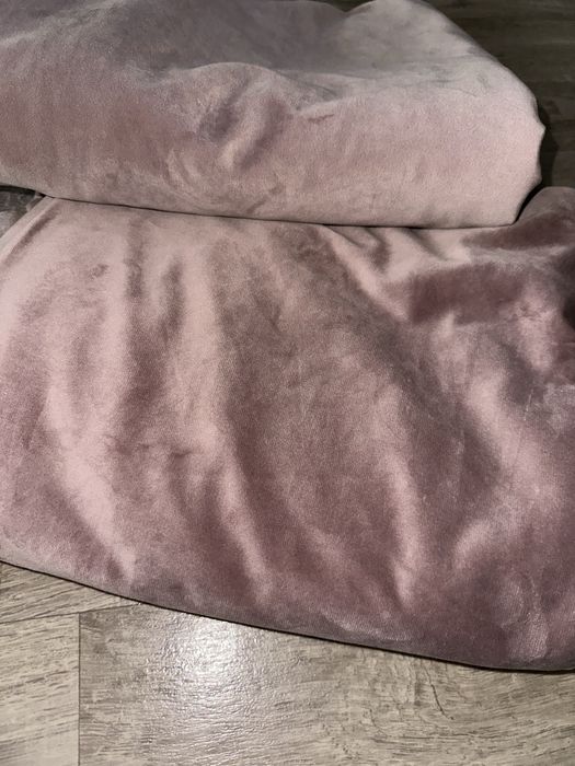 Отдам две шторы