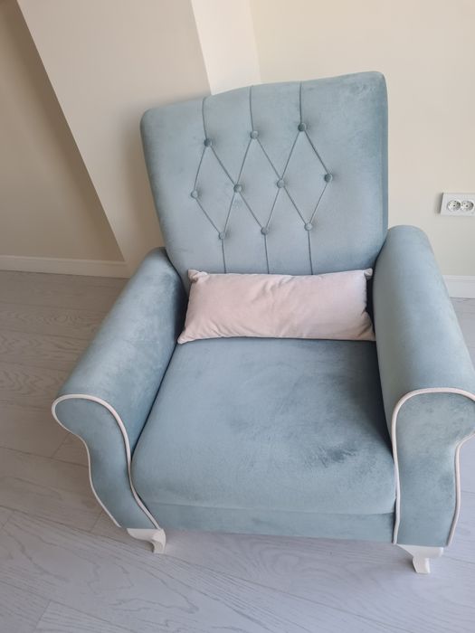 Диван с креслом новый