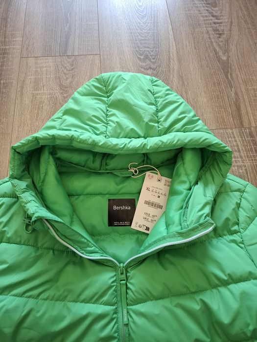 Vând geaca XL mr 42