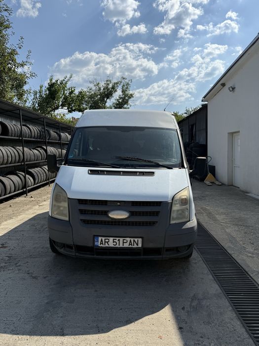 Ford Transit 2.2 8+1 locuri