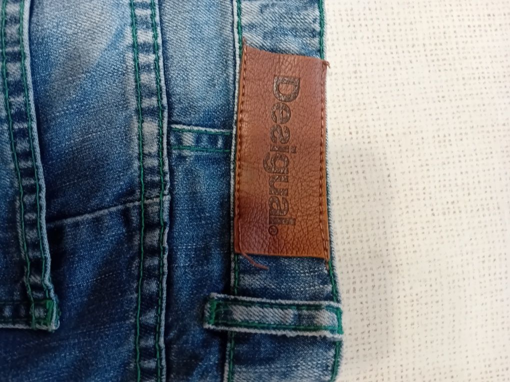 Desigual-къси дънкови панталони-34 размер