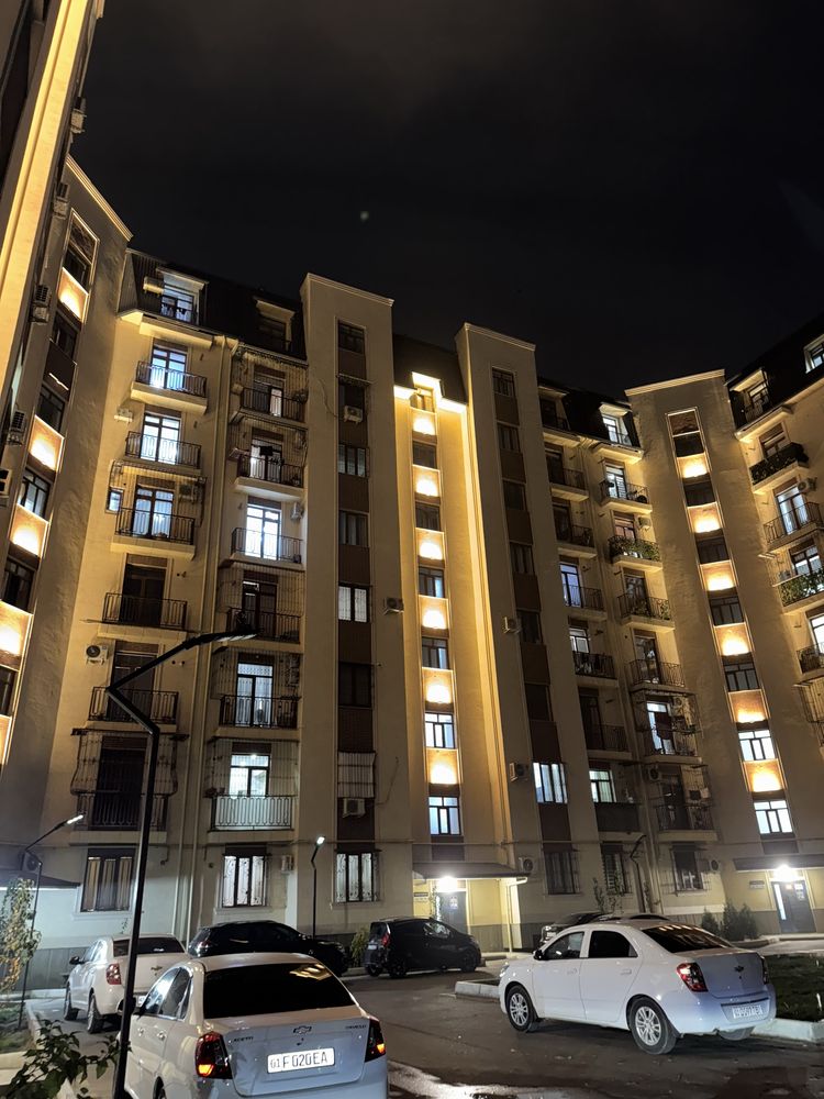 Продаю Новостройка Чиланзар 8-кв РОВД Ж.К Карат 2/8/8 Евроремонт 60м2.