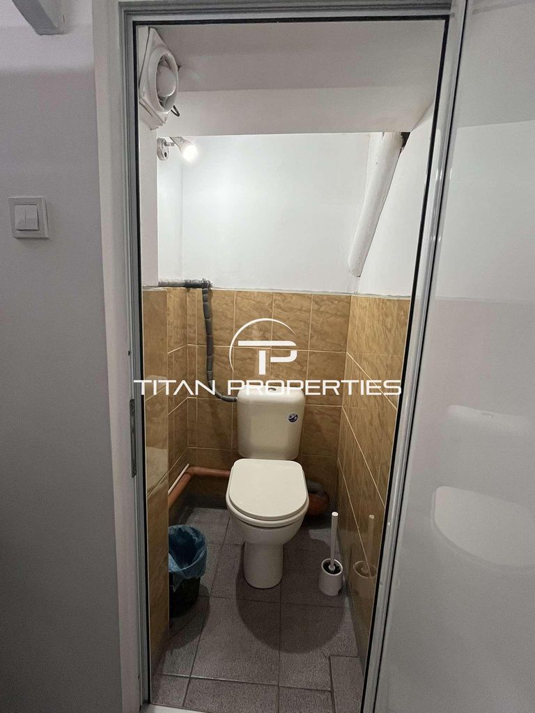 Дава се под наем Магазин в Варна, Левски - 35 кв.м за 400 € - Снимка #4