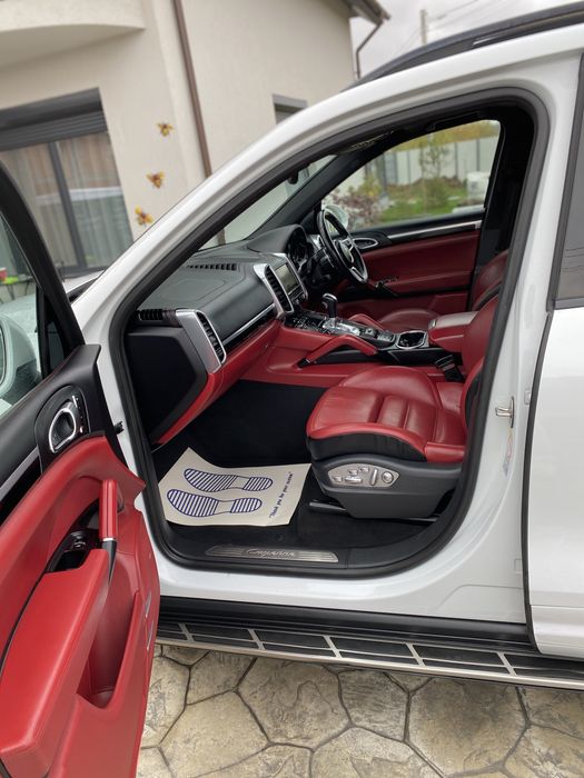 Porsche Cayenne 3.0D // 2015 facelift
