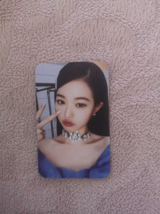 Kpop photocards Wonyoung love dive