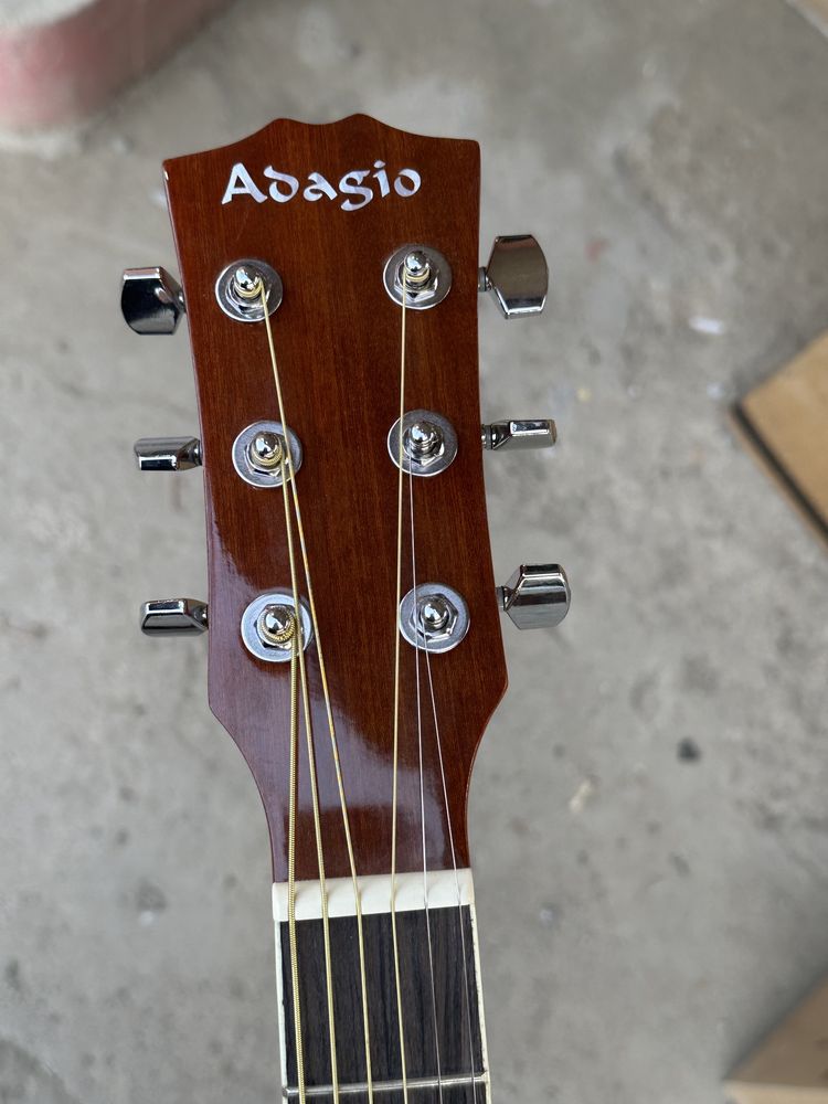 Гитара Adagio