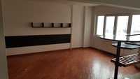 Proprietar inchiriez apartament pe termen lung in zona piata centrala