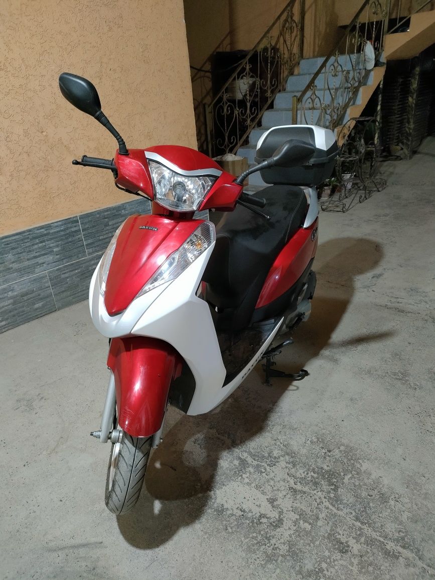 Срочно Продам скутер Dayun Dream 125