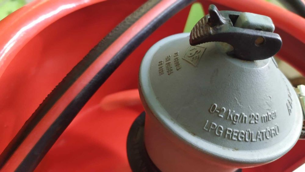 ГОЛЯМА ГАЗОВА Бутилка НОВА с винтил и Маркуч НОВИ