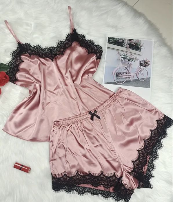 Сатенени пижами-S,M,L-бельо