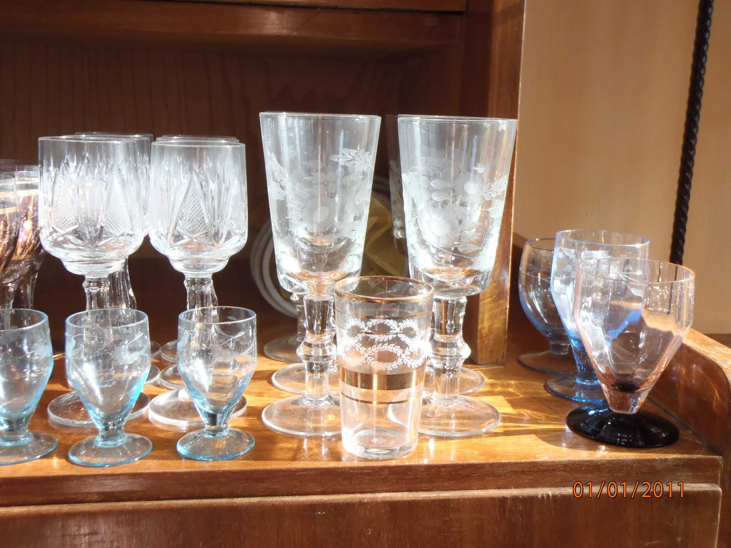 Ретро: кристални сервизи – чаши, чинии - неизползвани