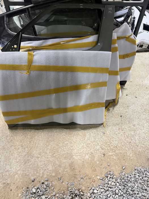 Двери на Kia , Hundai оригинал Кореа все марки