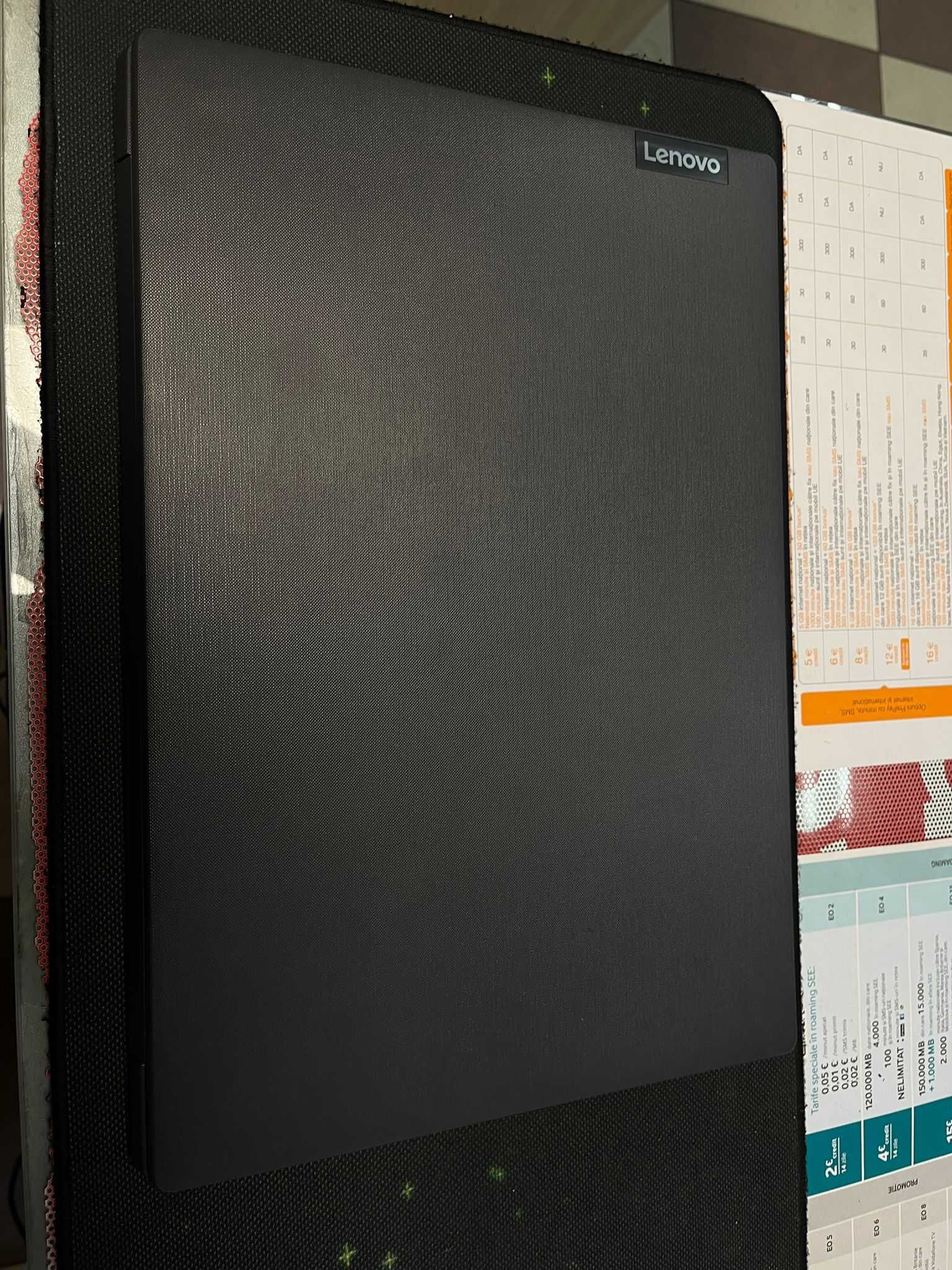 Laptop Lenovo V15-ADA