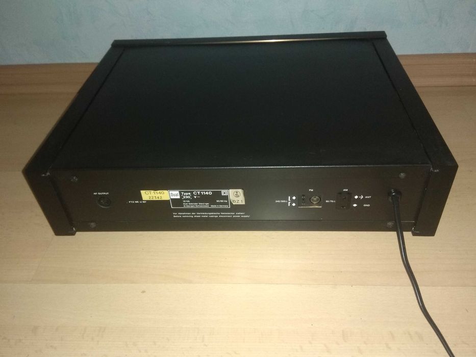 Колекционерски аналогов тунер Dual CT1140