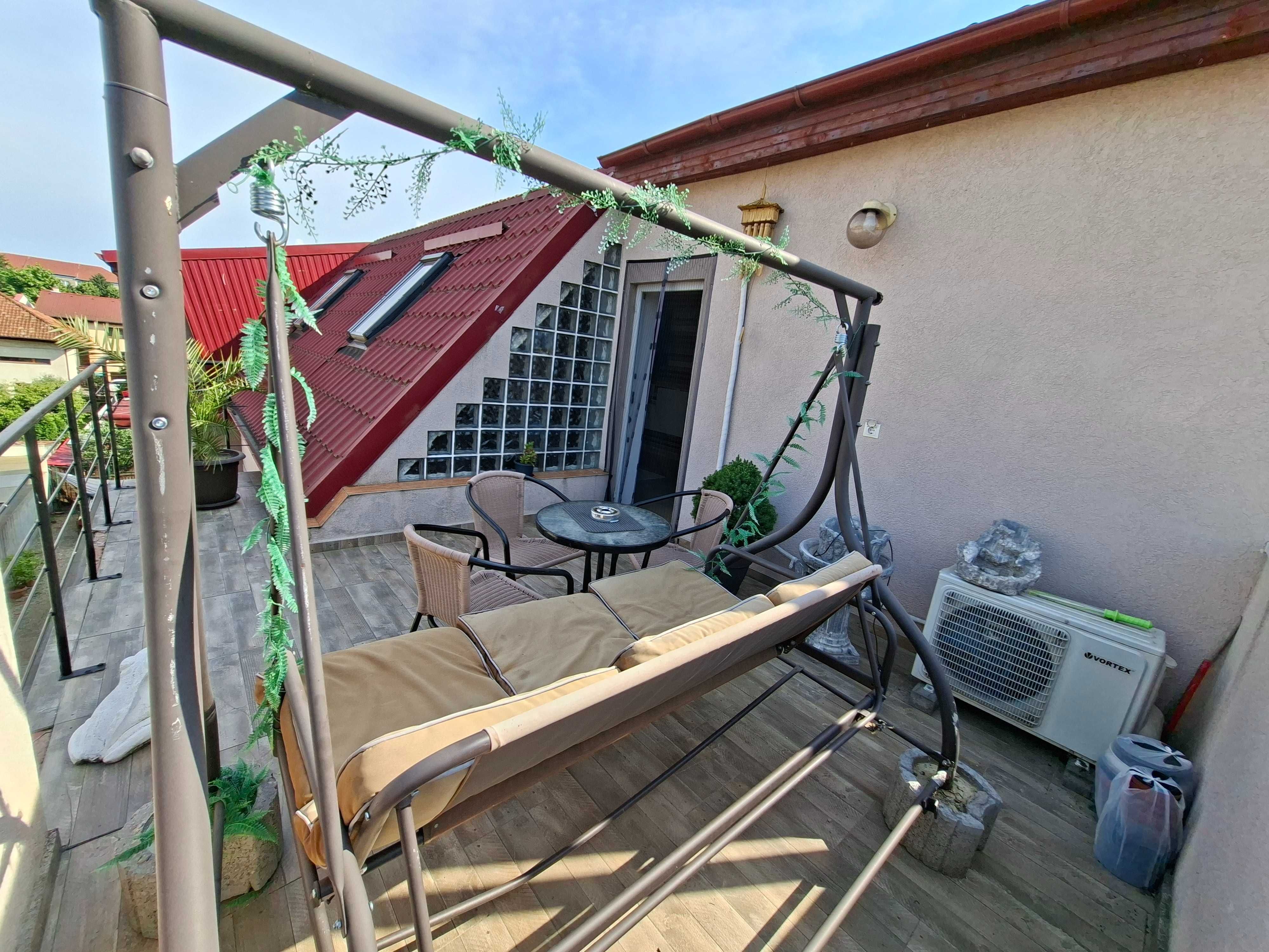 Apartament cu 3 camere-Zona Torontalului