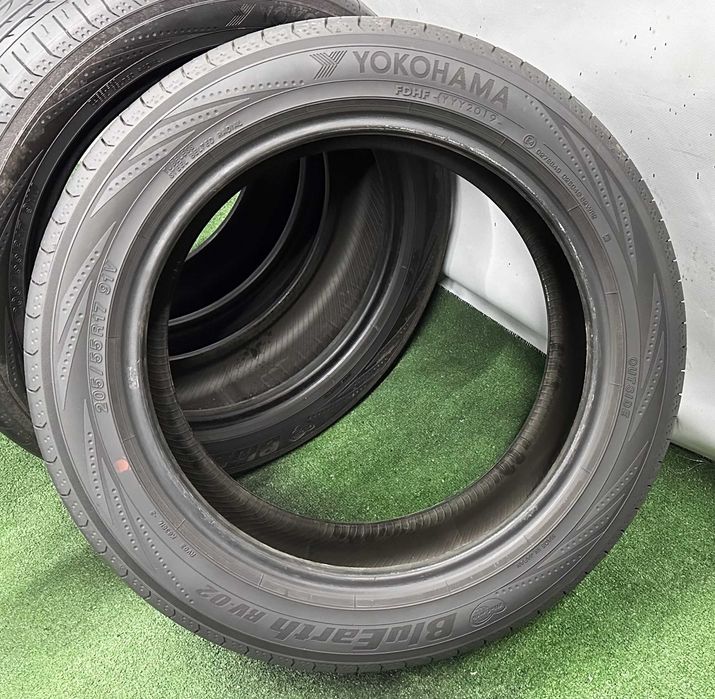 4бр 205/55r17 YOKOHAMA BluEarth летни