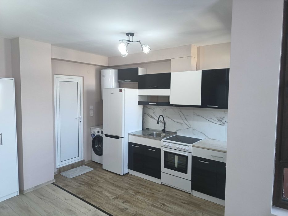 Дава се под наем Едностаен апартамент в Пловдив, Тракия - 38 кв.м за 92888 € - Снимка #4