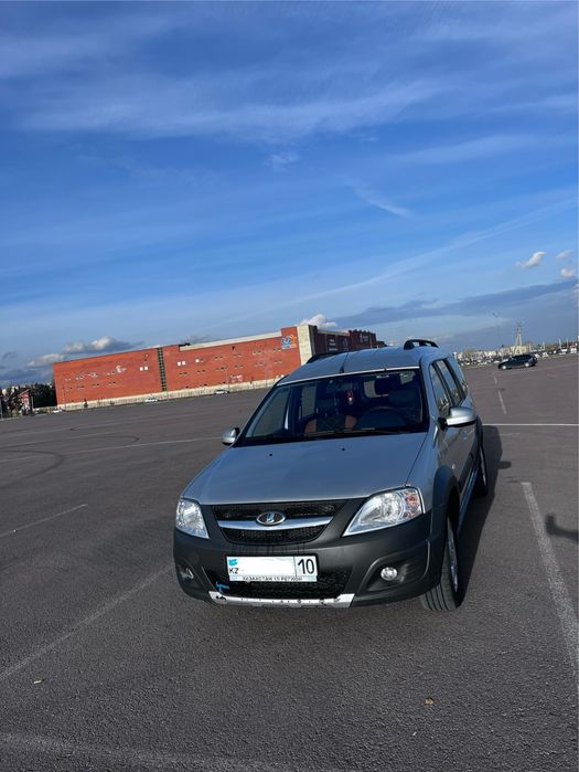 Lada lagrus cross