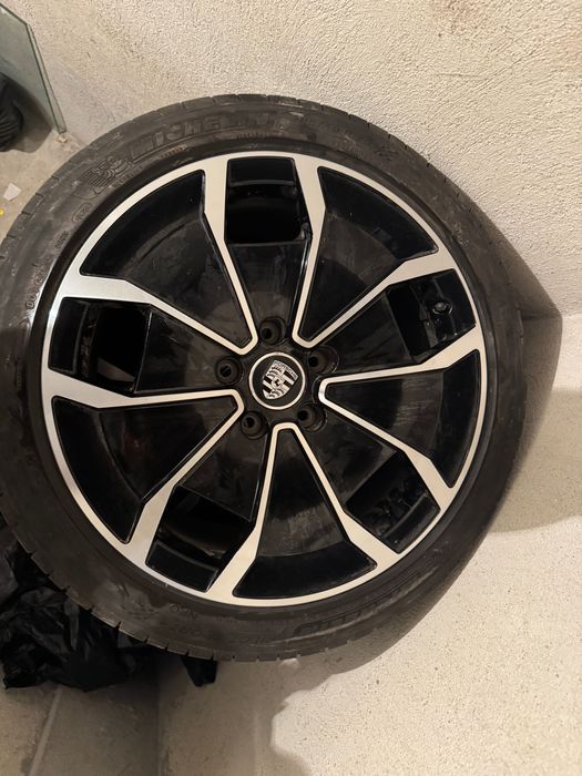 Оригинални джанти порше тайкан 20 цола Porsche taycan