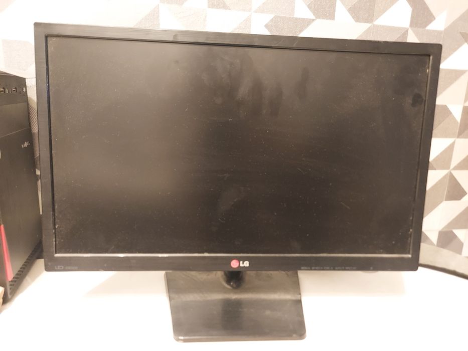 Продам монитор LG